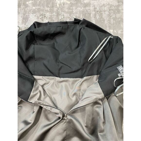 Size 20 White by Vera Wang dress in black & silver with back zipper and belt. - Picture 9 of 11